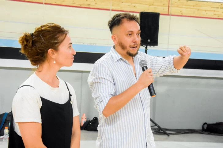 ensayo-espectaculo-FNS-2025-velodromo-1-728x485 ensayo-espectaculo-FNS-2025-velodromo-1-728x485