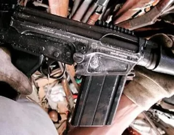 El Comando Vermelho tenía un FAL de las Fuerzas Armadas argentinas