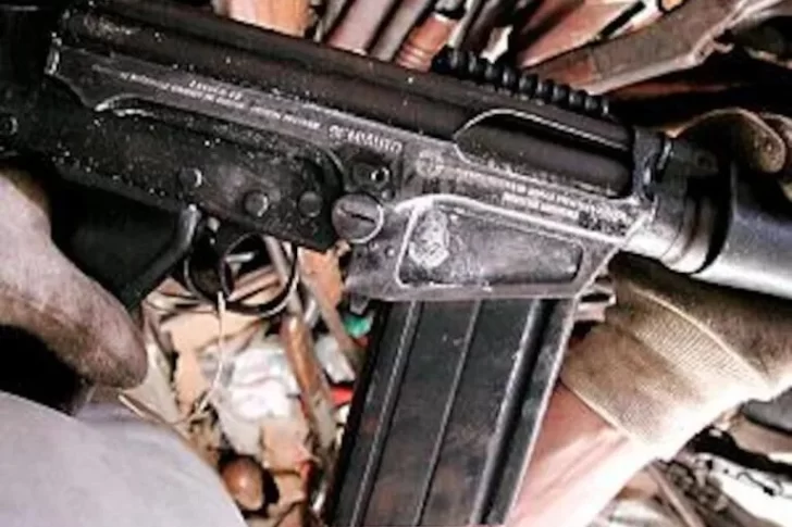 El Comando Vermelho tenía un FAL de las Fuerzas Armadas argentinas