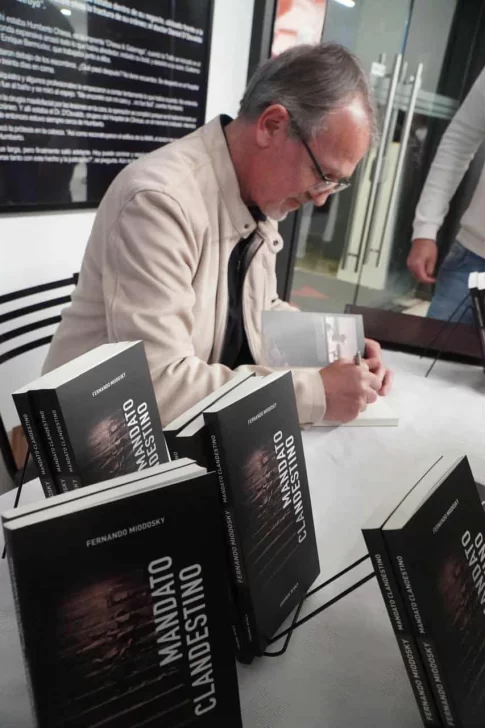 fernando-escritor-2-485x728 fernando-escritor-2-485x728