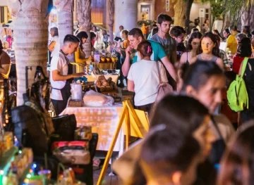 ¿Qué hacés este viernes? Andá a la Feria de la Estación y encontrá el regalo para el Día de la Madre