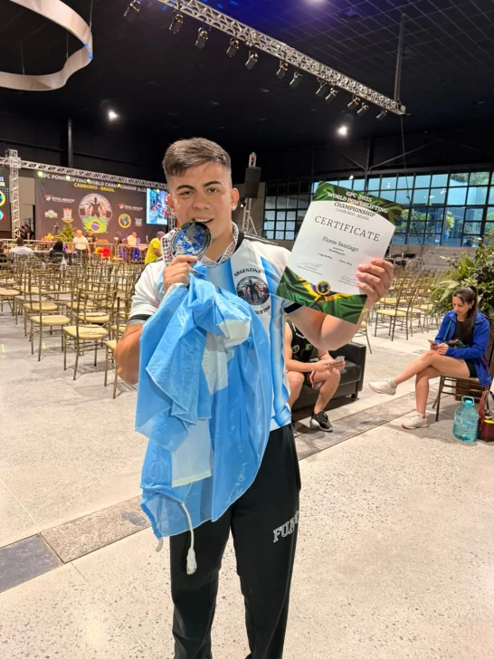 Albardón prepara una bienvenida triunfal para su gran campeón, Santiago Flores Albardón prepara una bienvenida triunfal para su gran campeón, Santiago Flores