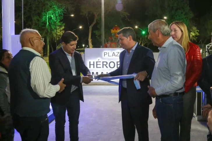 Orrego participó de la inauguración de la renovación integral de la Plaza Héroes de Malvinas