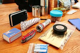 Cómo armar un kit de emergencia para el hogar ante un frente de lluvias o vientos intensos: una guía práctica de objetos necesarios y consejos Cómo armar un kit de emergencia para el hogar ante un frente de lluvias o vientos intensos: una guía práctica de objetos necesarios y consejos