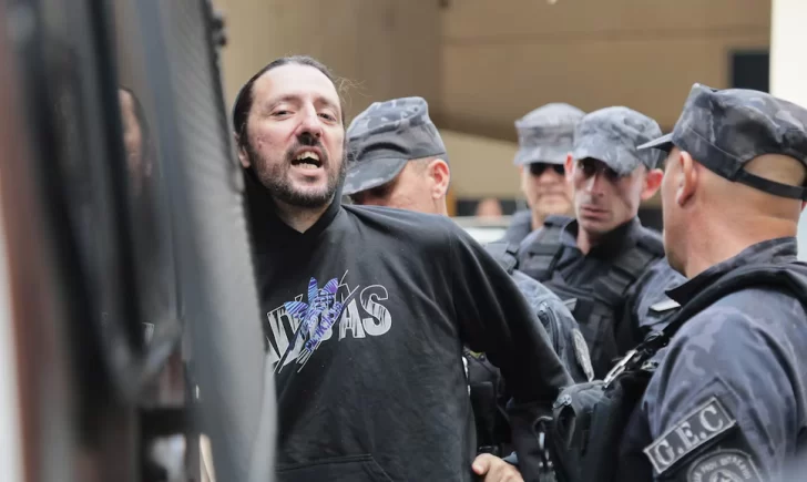 Pablo Laurta se defiende públicamente tras el doble femicidio: “Fui a rescatar a mi hijo” Pablo Laurta se defiende públicamente tras el doble femicidio: “Fui a rescatar a mi hijo”