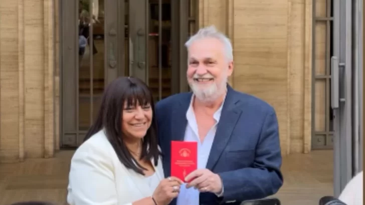 David Lebón se casó con su manager en una ceremonia íntima