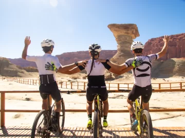 El Desafío Valle de la Luna convoca una multitud de bikers en Ischigualasto El Desafío Valle de la Luna convoca una multitud de bikers en Ischigualasto