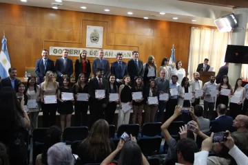 orrego-y-premios-Sarmiento-728x485