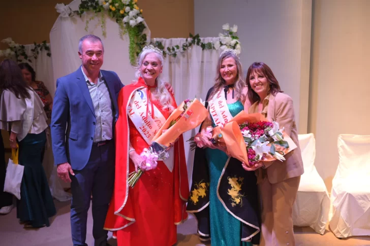 Silvia Maldonado, elegida como la nueva Reina del Adulto Mayor de Capital: representó a la Villa América Silvia Maldonado, elegida como la nueva Reina del Adulto Mayor de Capital: representó a la Villa América