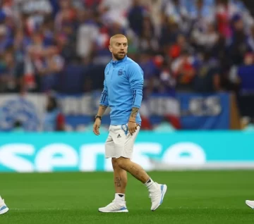 Papu Gómez volverá a jugar tras dos años de suspensión: el misterio tras ser campeón del mundo que sigue sin resolverse desde Qatar 2022 Papu Gómez volverá a jugar tras dos años de suspensión: el misterio tras ser campeón del mundo que sigue sin resolverse desde Qatar 2022