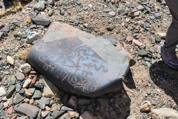 Tras el hallazgo de un vecino, nuevos petroglifos pasaron a formar parte del Patrimonio Cultural de Iglesia y de la provincia