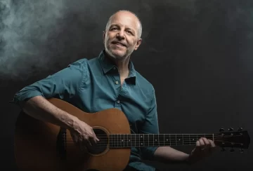 Está disponible la compra de entradas para el recital de Alberto Plaza en el Auditorio Juan Victoria.