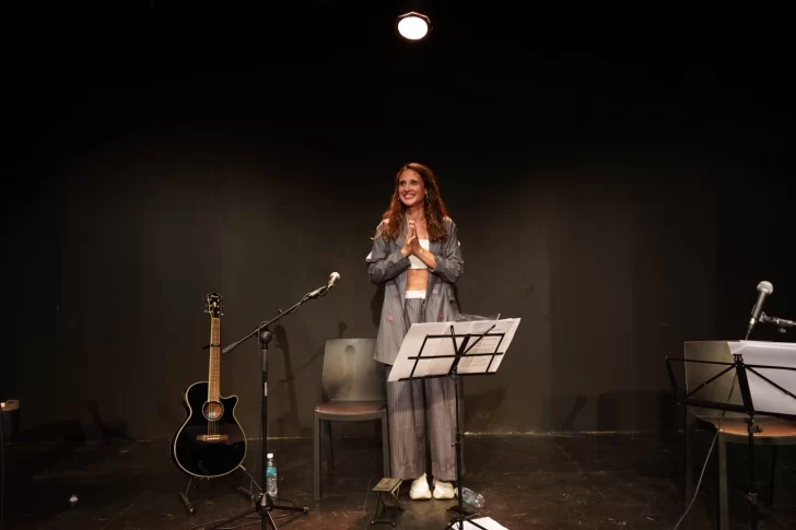 Poli presenta su primer álbum “Puro Movimiento” Poli presenta su primer álbum “Puro Movimiento”