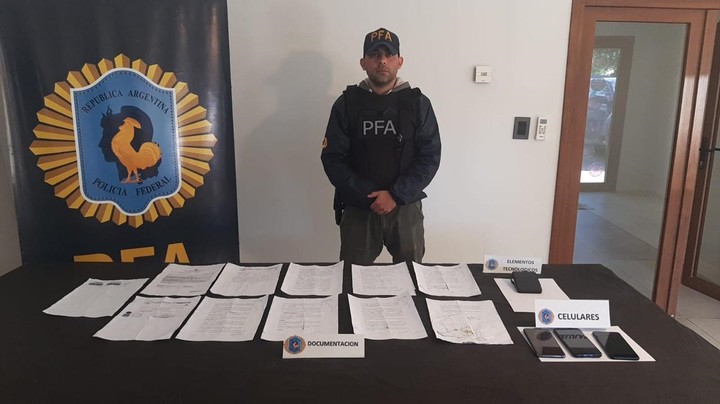 Los detalles del contrato que firmó Espert con Machado por un millón de dólares