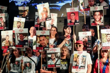 Crece la tensión en Israel: la visita de Trump y el temor de los familiares de los rehenes Crece la tensión en Israel: la visita de Trump y el temor de los familiares de los rehenes