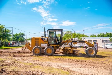 Vecinos de Rivadavia están más cerca de contar con un nuevo playón deportivo y hasta un SUM Vecinos de Rivadavia están más cerca de contar con un nuevo playón deportivo y hasta un SUM