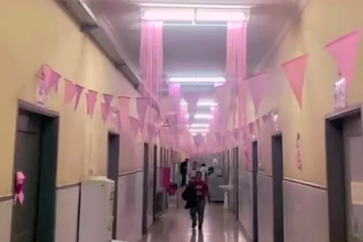 El Hospital Marcial Quiroga se vistió de rosa para concientizar sobre el cáncer de mama