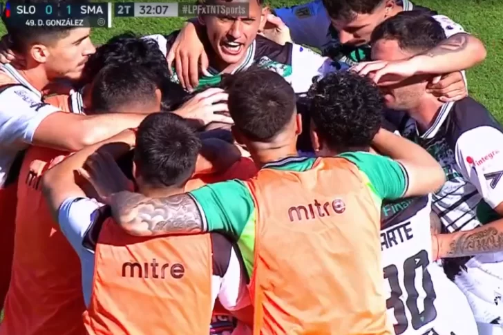 San Martín derrotó a San Lorenzo por 1-0 y sigue en carrera