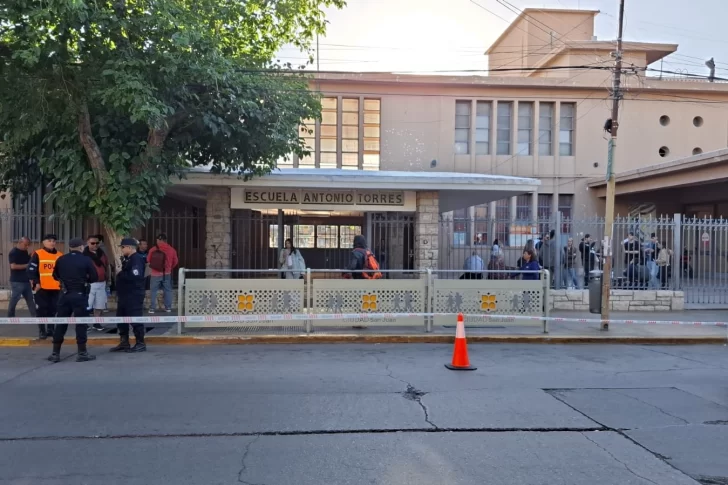 Arrancó la votación con el debut de la Boleta Única Papel: en San Juan están habilitados a sufragar 620.823 personas