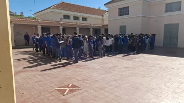 [FOTOS Y VIDEOS] Así se vivió el mega simulacro de sismo en una de las escuelas más populosas de San Juan