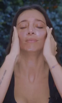 sol-perez-cara-lavada-438x728