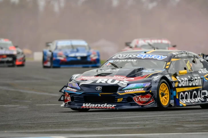 El piloto sanjuanino Tobías Martínez se presenta en el Turismo Carretera de Paraná