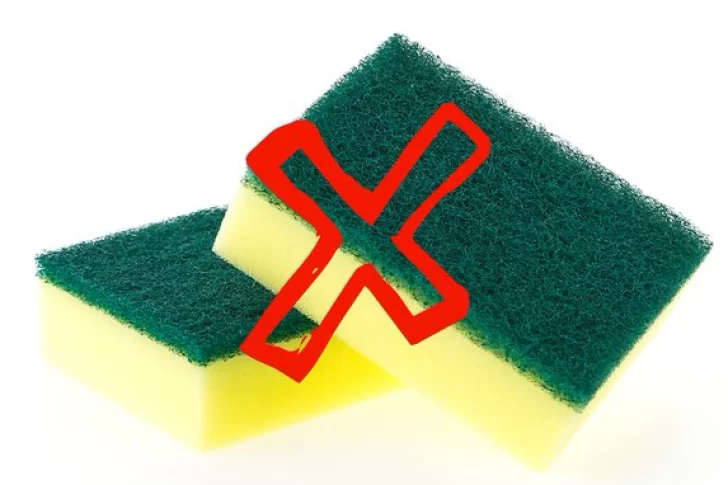 La alternativa ecológica que reemplaza a las esponjas de cocina y triunfa en Europa