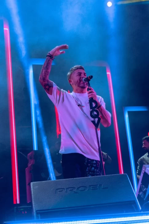 1982b6c6-52f1-44e9-8cb8-b5ce30632a0d-485x728