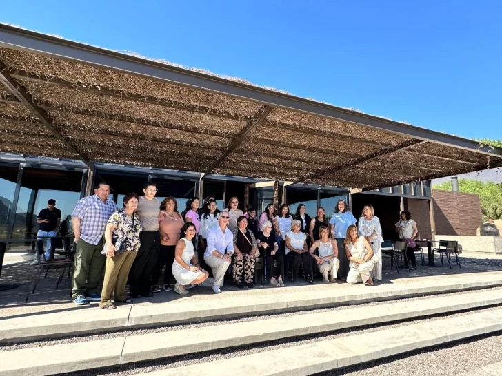 27-11-25-ponchos-1-728x546 27-11-25-ponchos-1-728x546