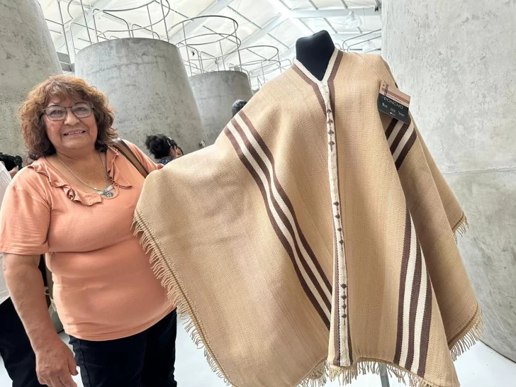 27-11-25-ponchos-2-728x546 27-11-25-ponchos-2-728x546