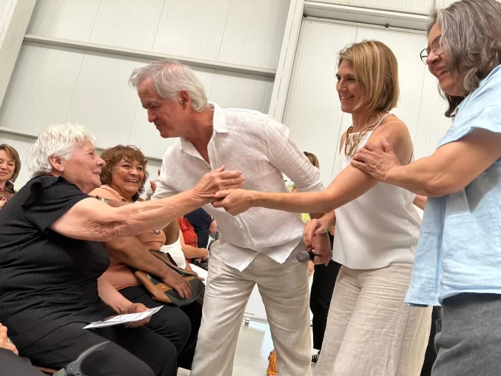 27-11-25-ponchos-8-728x546 27-11-25-ponchos-8-728x546