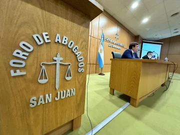 ¿Y los duros cruces? El moderado debate de candidatos al Foro y por qué 6, 7 y 8 es importante