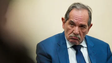 Internaron de urgencia a José Alperovich por una complicación en el intestino Internaron de urgencia a José Alperovich por una complicación en el intestino