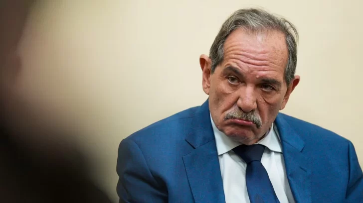 Internaron de urgencia a José Alperovich por una complicación en el intestino Internaron de urgencia a José Alperovich por una complicación en el intestino