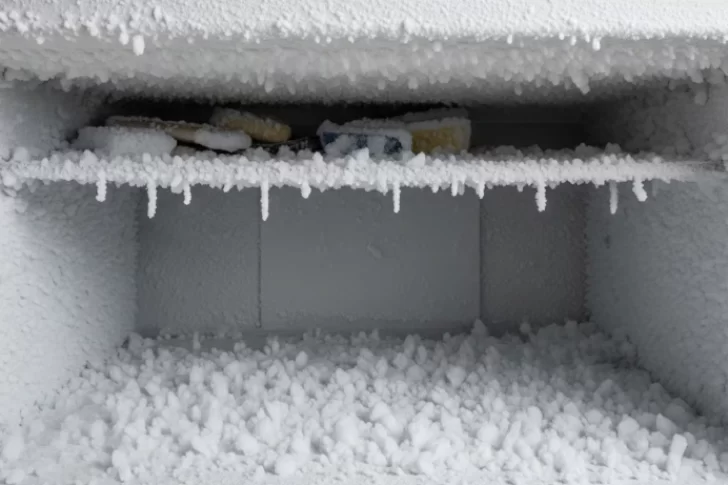 El método sencillo y práctico para descongelar el freezer más rápido que nunca