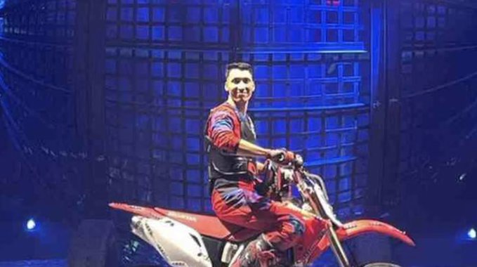 Acróbata chileno murió en un circo en Italia al accidentarse en el “globo de la muerte” Acróbata chileno murió en un circo en Italia al accidentarse en el “globo de la muerte”