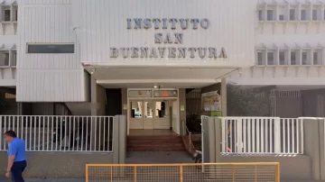 Impactante ataque en una escuela de Córdoba: un alumno le tiró agua hirviendo a un preceptor Impactante ataque en una escuela de Córdoba: un alumno le tiró agua hirviendo a un preceptor