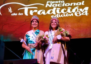 Abril Aciar fue coronada como la nueva Paisana Nacional de la Tradición en Jáchal Abril Aciar fue coronada como la nueva Paisana Nacional de la Tradición en Jáchal