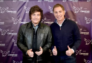 Javier Milei le tomará juramento a Diego Santilli como ministro del Interior el próximo martes Javier Milei le tomará juramento a Diego Santilli como ministro del Interior el próximo martes