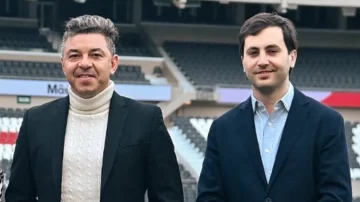 Asumió el nuevo presidente de River y fue crítico con la actualidad del equipo: “No nos representa” Asumió el nuevo presidente de River y fue crítico con la actualidad del equipo: “No nos representa”