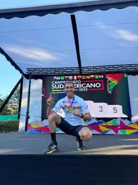 Hugo Pernini volvió brillar en Chile y es bicampeón sudamericano Hugo Pernini volvió brillar en Chile y es bicampeón sudamericano