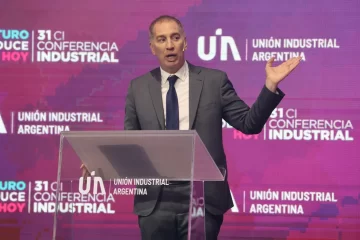 Conferencia de la UIA: Santilli pidió un diálogo “maduro” con el sindicalismo Conferencia de la UIA: Santilli pidió un diálogo “maduro” con el sindicalismo