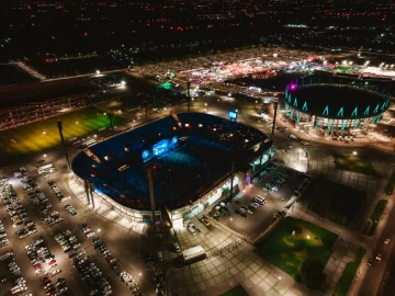 Por el viento, suspendieron la feria en la Fiesta Nacional del Sol: el show en el velódromo y los espectáculos sí se realizan Por el viento, suspendieron la feria en la Fiesta Nacional del Sol: el show en el velódromo y los espectáculos sí se realizan