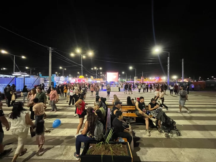 La FNS fue un gran atractivo para los turistas: ocupación hotelera del 80% en el Gran San Juan y un ingreso de 1.900 millones de pesos La FNS fue un gran atractivo para los turistas: ocupación hotelera del 80% en el Gran San Juan y un ingreso de 1.900 millones de pesos