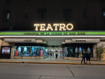 Con fachada nueva y remodelaciones, reabrió el Cine Teatro Municipal en pleno corazón de la Ciudad