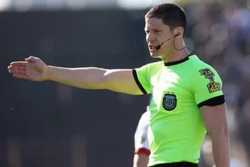 El árbitro del Superclásico será quien dirija la final por la permanencia entre San Martín y Aldosivi El árbitro del Superclásico será quien dirija la final por la permanencia entre San Martín y Aldosivi