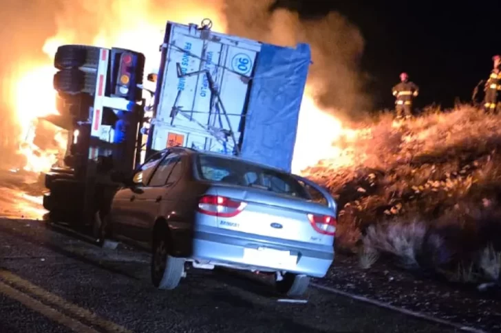 Choque fatal en el camino a Chile: dos camioneros murieron al chocar e incendiarse sus vehículos