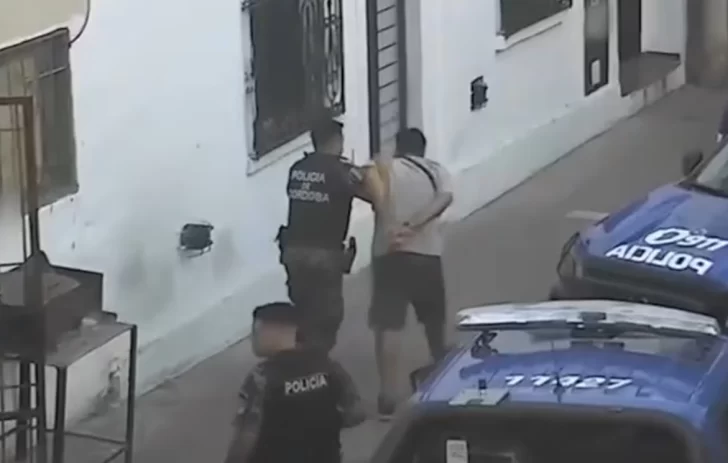 De película: un hombre violó la perimetral y entró a la casa de su expareja, ella lo encerró y logró escapar De película: un hombre violó la perimetral y entró a la casa de su expareja, ella lo encerró y logró escapar