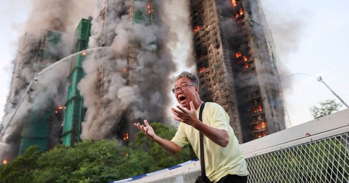 Ardió un edificio de Hong Kong: hay al menos cuatro muertos Ardió un edificio de Hong Kong: hay al menos cuatro muertos
