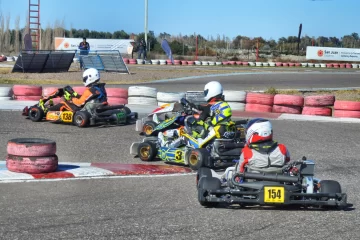 El karting sanjuanino coronará a sus campeones tras una intensa temporada El karting sanjuanino coronará a sus campeones tras una intensa temporada